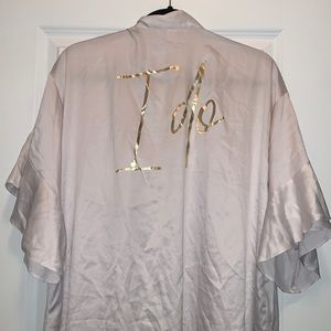 I do silk robe